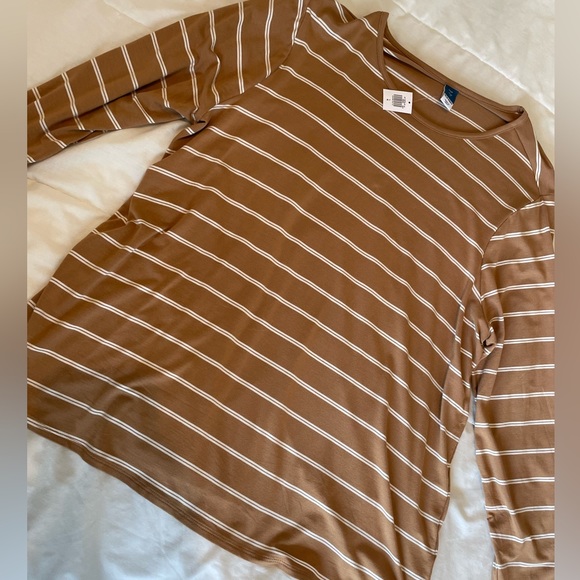 NWT Old Navy Long Sleeve - Picture 2 of 5
